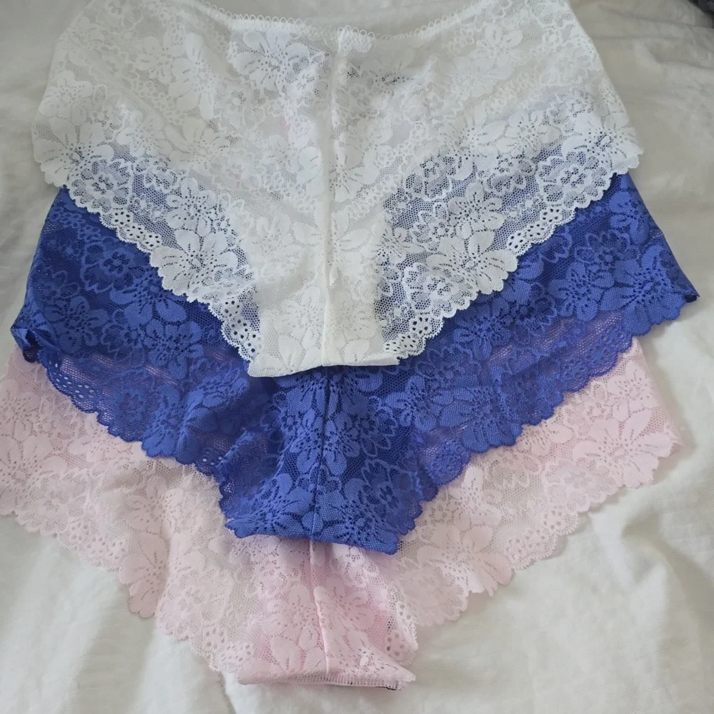 NWT Set Of 3 Victoria's Secret No-Show Cheeky Pantie/Underwear - Picture 2 of 13
